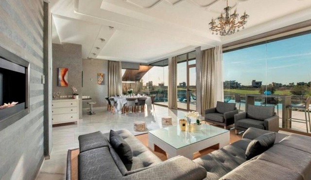 LUXURY VILLA ILLY 1st LINE GOLF 5MIN FROM SOUK MARRAKECH WITH POOLJACCUZI FITNES