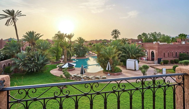 Luxury Villa Riad & Serene ~ Pool ~ Spa!