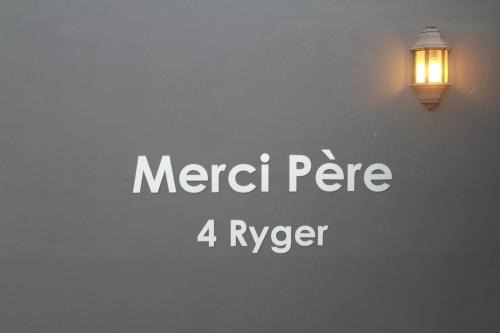 Merci Pére in Gordonʼs Bay