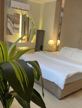Mfj Marbella Stay دخول ذاتي بموقف خاص وإطلالة مسبح