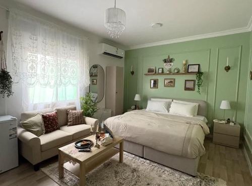 Mint Studio2