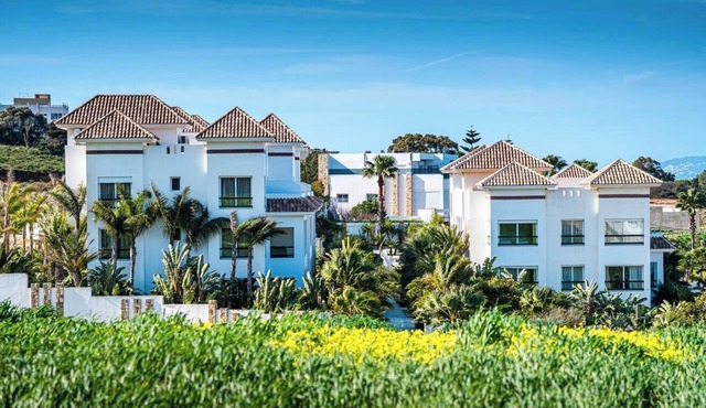 Mnar CASTLE for 2 Pers in 2 Rooms Suite Sea View