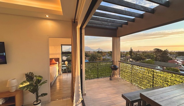Modern Apartment in Blouberg. Table Mountain and Sea views | AVINA @ Blouberg