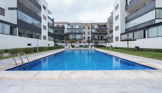 Modern Apartment with Pool