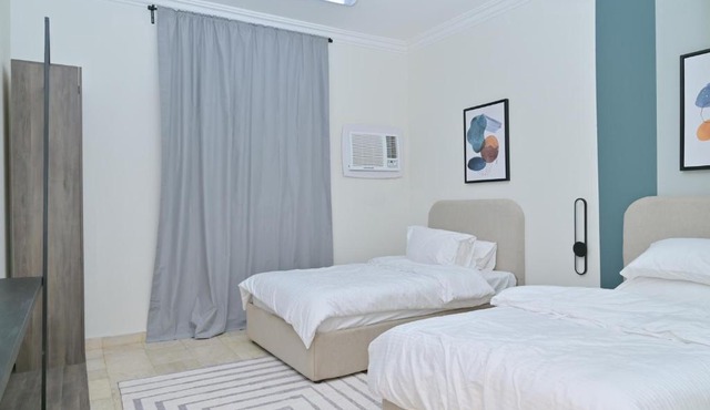 Modern & New furnished Apartments - 10 Mins Drive to Beach