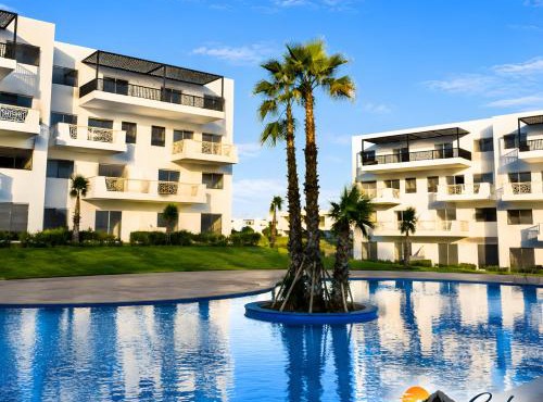 Modernes Apartment 3 Pools Balkon mit Aussicht