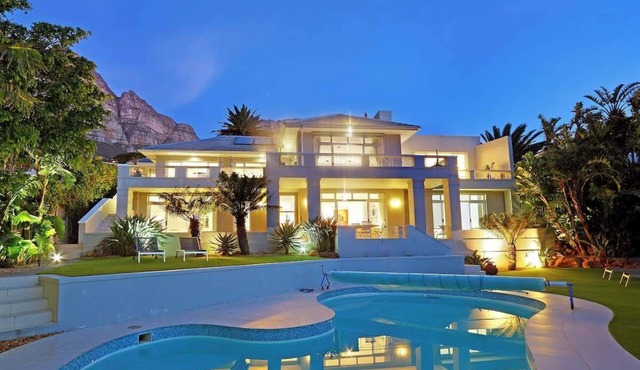 Msangasanga - Superb family Villa in Camps Bay