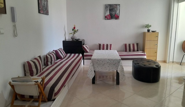 New apartment in Martil, 5 minutes' walk from the beach (families only)