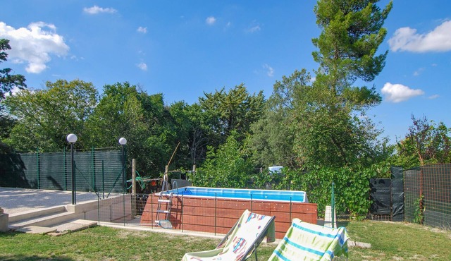 Nice home in Avenale di Cingoli