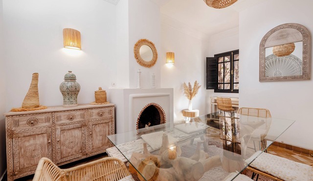 NOOR BOHEME, Beautiful Villa 3 bedrooms en suite- Daily cleaning, Fiber