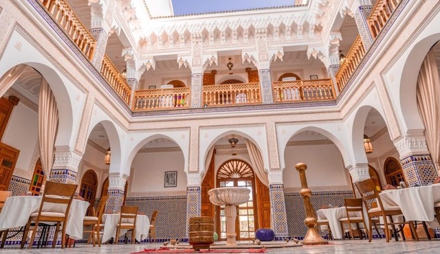 Palais Sidi Brahim sleeps 30 12 BEDROOMS 6 doubles 6 triples