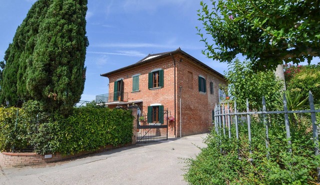 Pet friendly home in Sinalunga