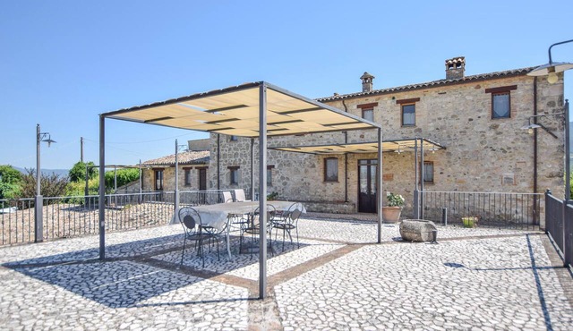 Pet friendly home in Montecchio (TR)