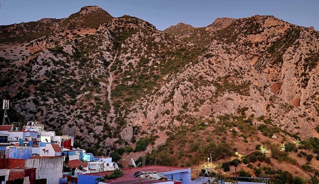 Pleasant 2-bedroom hotel suites in Chefchaouen