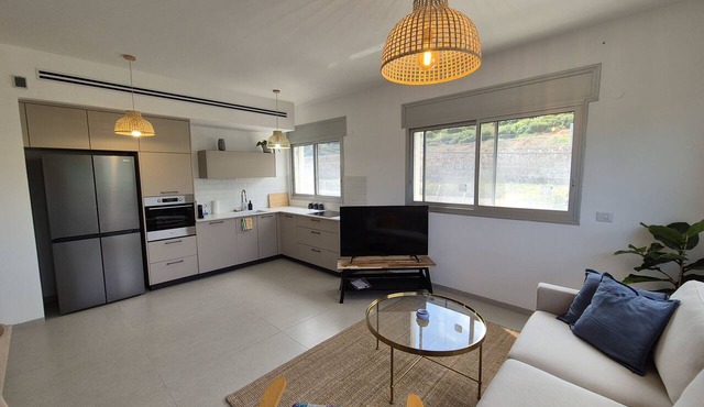 Port city haifa - Sea front 1 bdrm apt w/mamad