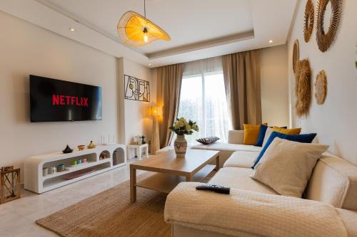 Prestigia Luxe Suite by MERAT HOME
