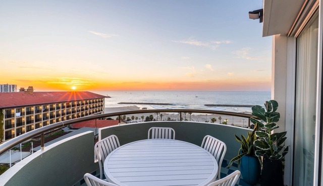 Private Parking Sunsets Paradise 2BR | Shelter