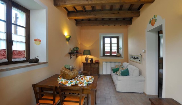 Pumpkin Apartment, 7 km from Perugia