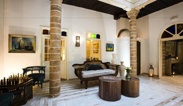 Riad Emotion