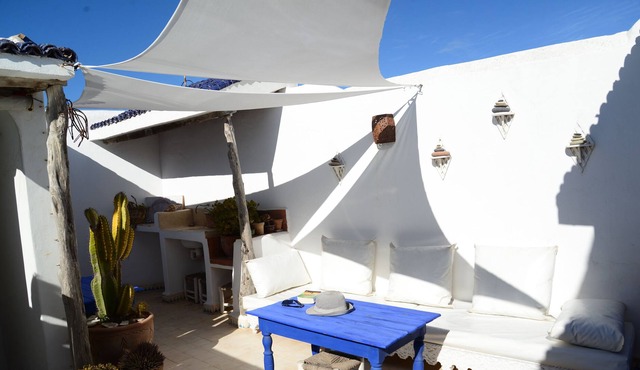 Riad Essaouira in historic city, daily cleaning and breakfasts included
