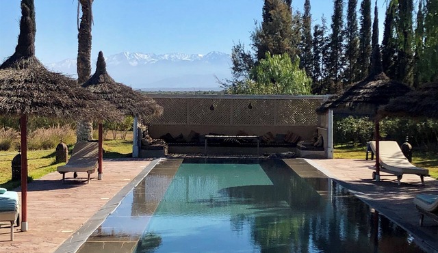 Riad in the countryside & view of Atlas