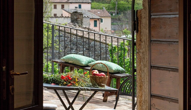 Romantic studio in medieval Rasiglia