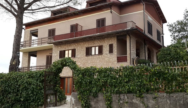 ROOM 1 in villa in hilly area with panoramic view