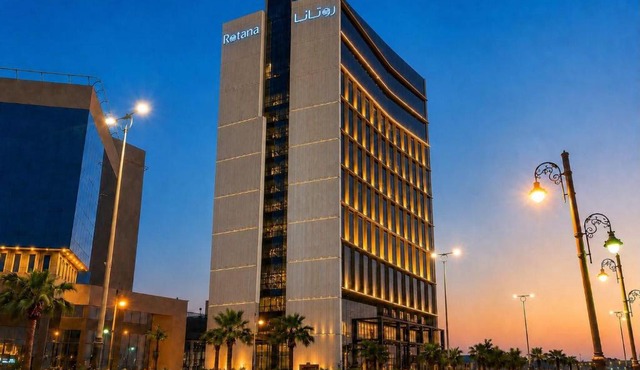 Rotana Corniche