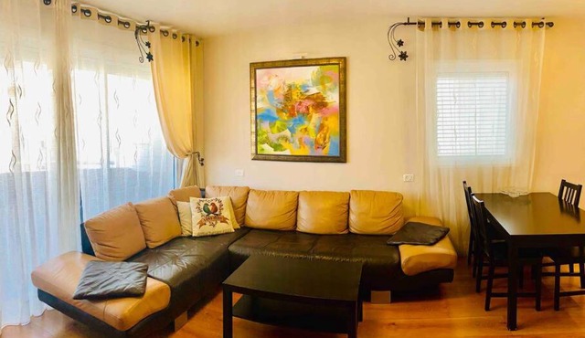 Royal Apartments , Blvd Nitza 8