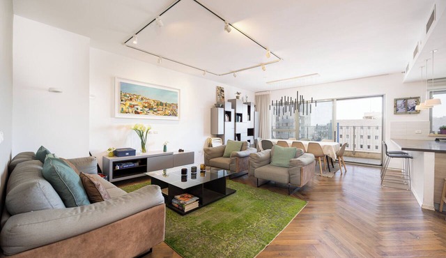 Royal Luxury 4BR by the Shuk - Saidoff Tower