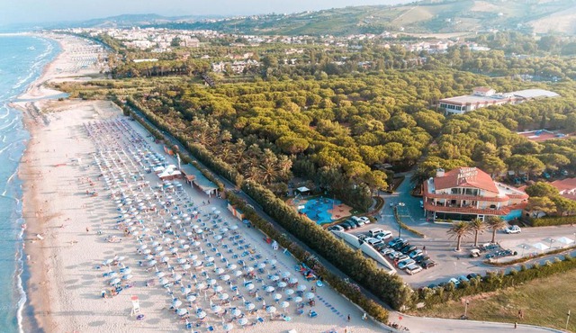 Salinello Village