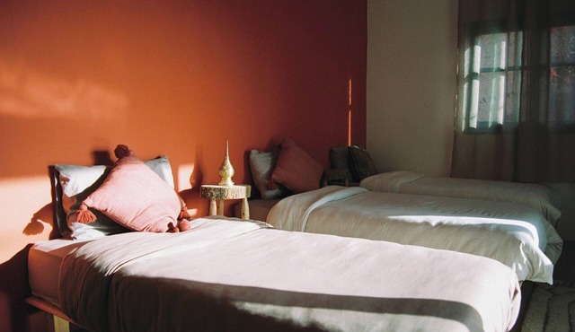 Small traditional Moroccan Riad ideal for families or retreats, sea view.