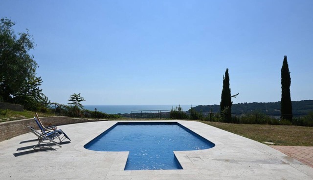 SNB002 - Pedaso, stunning portion of a villa with a swimming pool