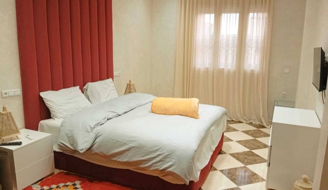 Spacious 2BR Apartment, Quiet Area, Ac & Free Parking – Near Marrakech