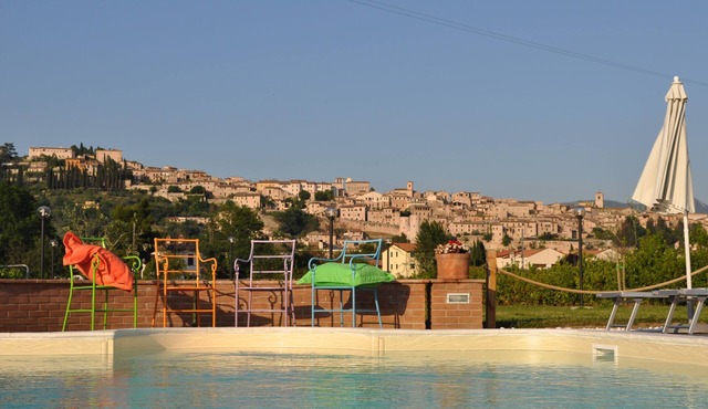 Spello Rosmarino apartment in Holiday House with park and swimming pool