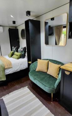 Stacey's Mini Hideaway