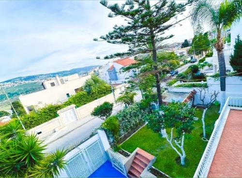 Steps from Sea and City Center Villa