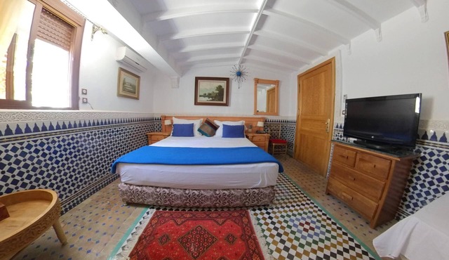 Superb room for 2 to 3 people with pool in Tangier