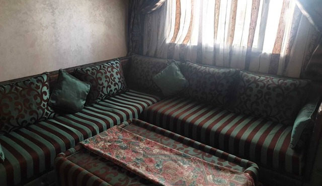 Super City Center Apartment with Parking