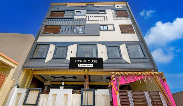 Super Townhouse Taramandal