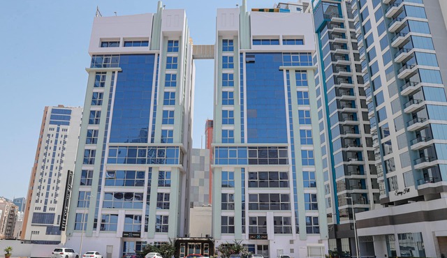 Swan Towers centrally located at heart of popular Juffair. near to Grand Mosque