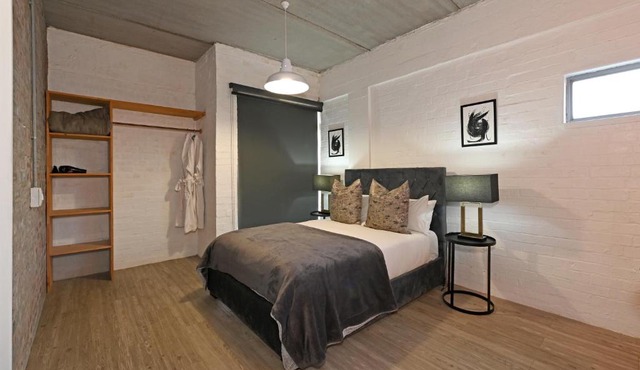 Swift Studios No4