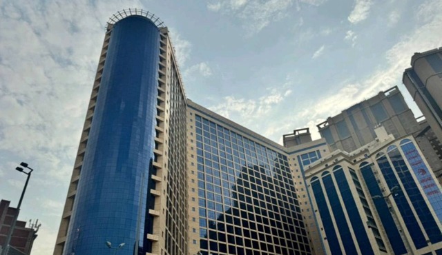 Taj Park Hotel