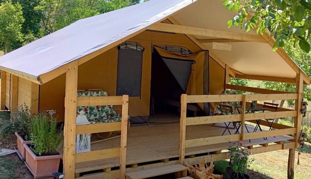 Tenda Noceto con Piscina