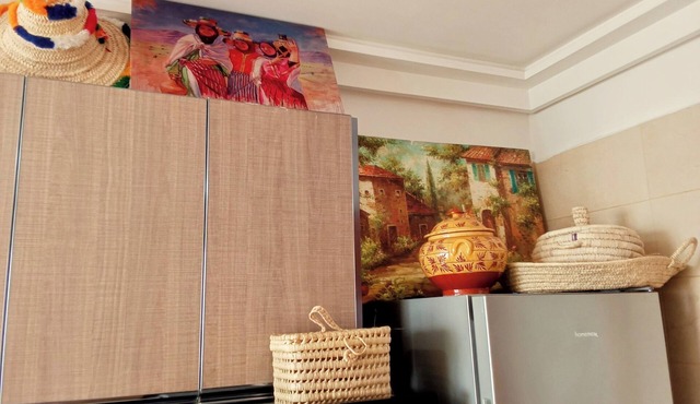 Terrace apartment with unobstructed view of the Atlantic Ocean + fully equipped kitchen.