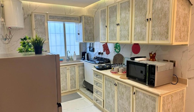 Three Rooms Family Apartment in Heart of Olaya