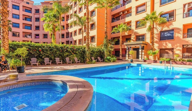 Top localisation, neuf, Piscine et une vue balcon