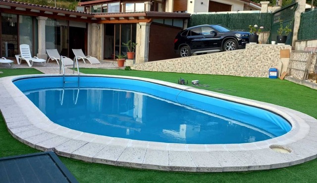 Tourist House in Boa practically brand new and with beautiful sea views.