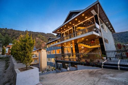Vedikant Pine Tree Resort