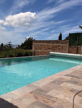 Villa avec vue sur mer et piscine quatre chambres